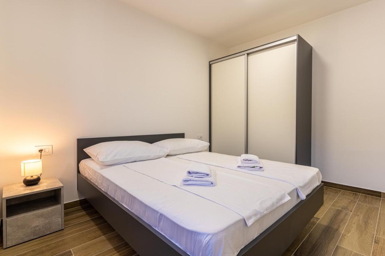 Apartman Vischetti Крес Екстериор снимка