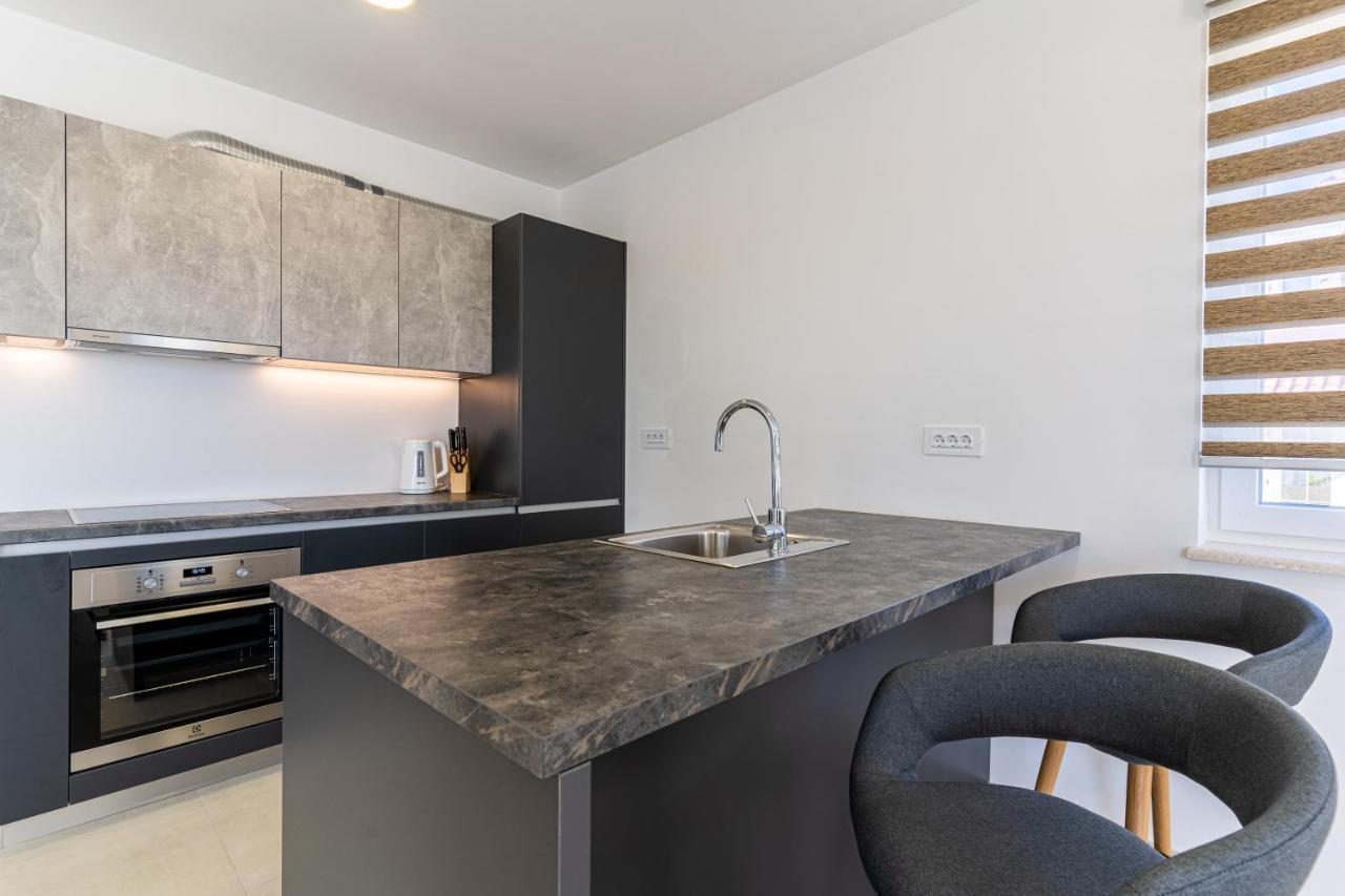Apartman Vischetti Крес Екстериор снимка