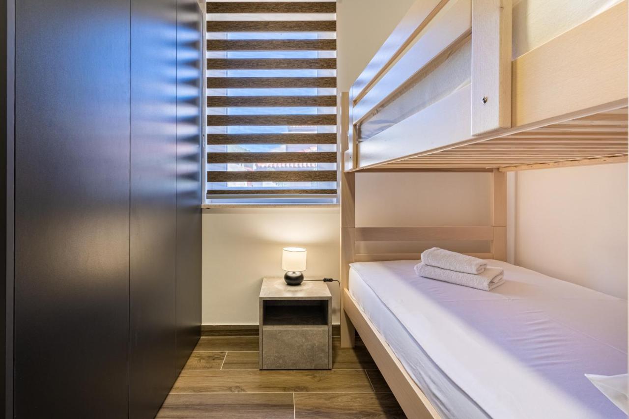 Apartman Vischetti Крес Екстериор снимка